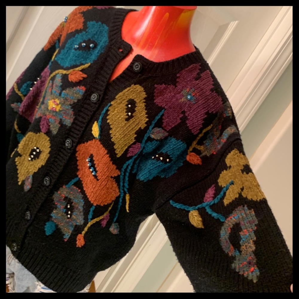 VINTAGE Floral Chunky Kawaii Adorable Show Stopper Cardigan Sweater - Picture 4 of 17